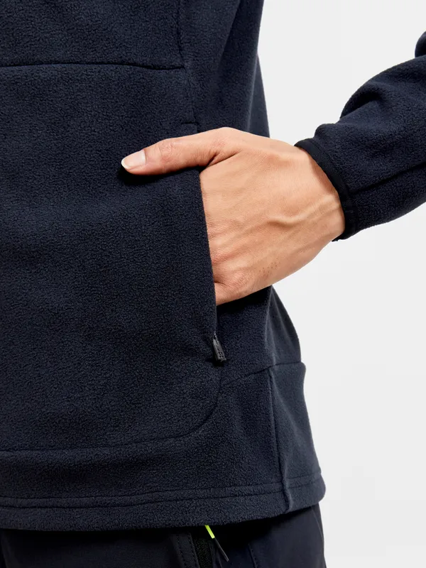 1910397-999985_ADV Explore Fleece Midlayer W_Closeup4.jpg